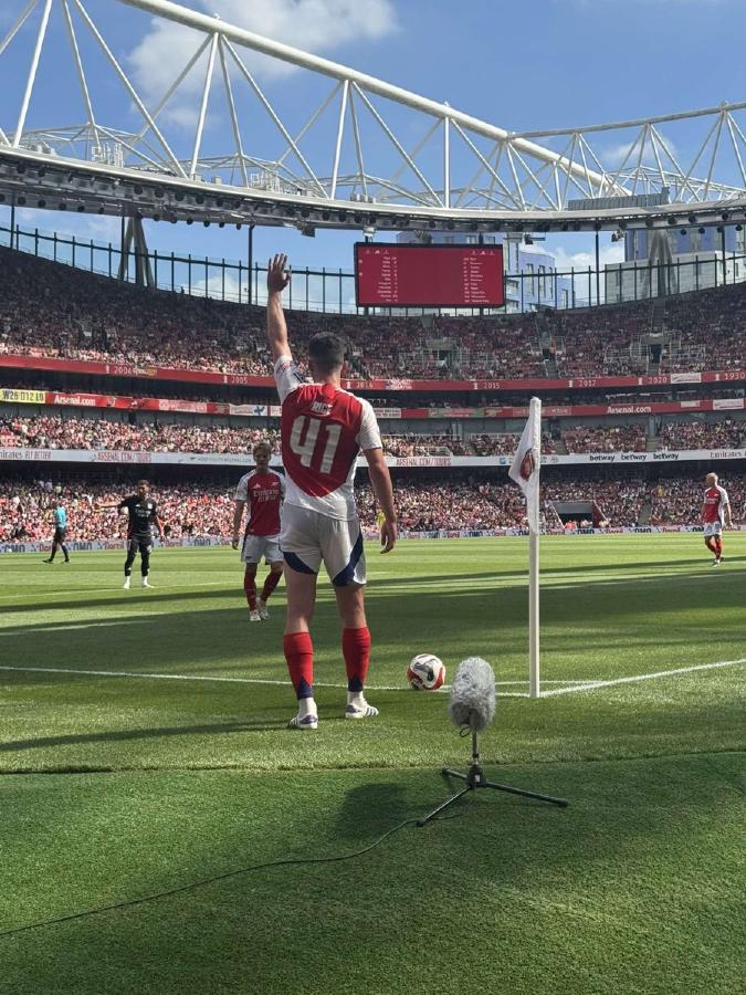 赖斯与罗德里、贝林厄姆对比:三大中场谁是英超最强